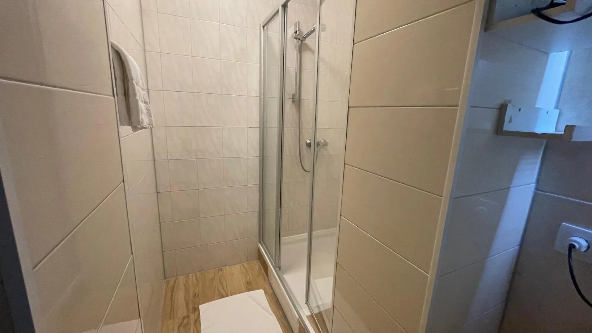 Hannover Elegance 0*,  גרמניה